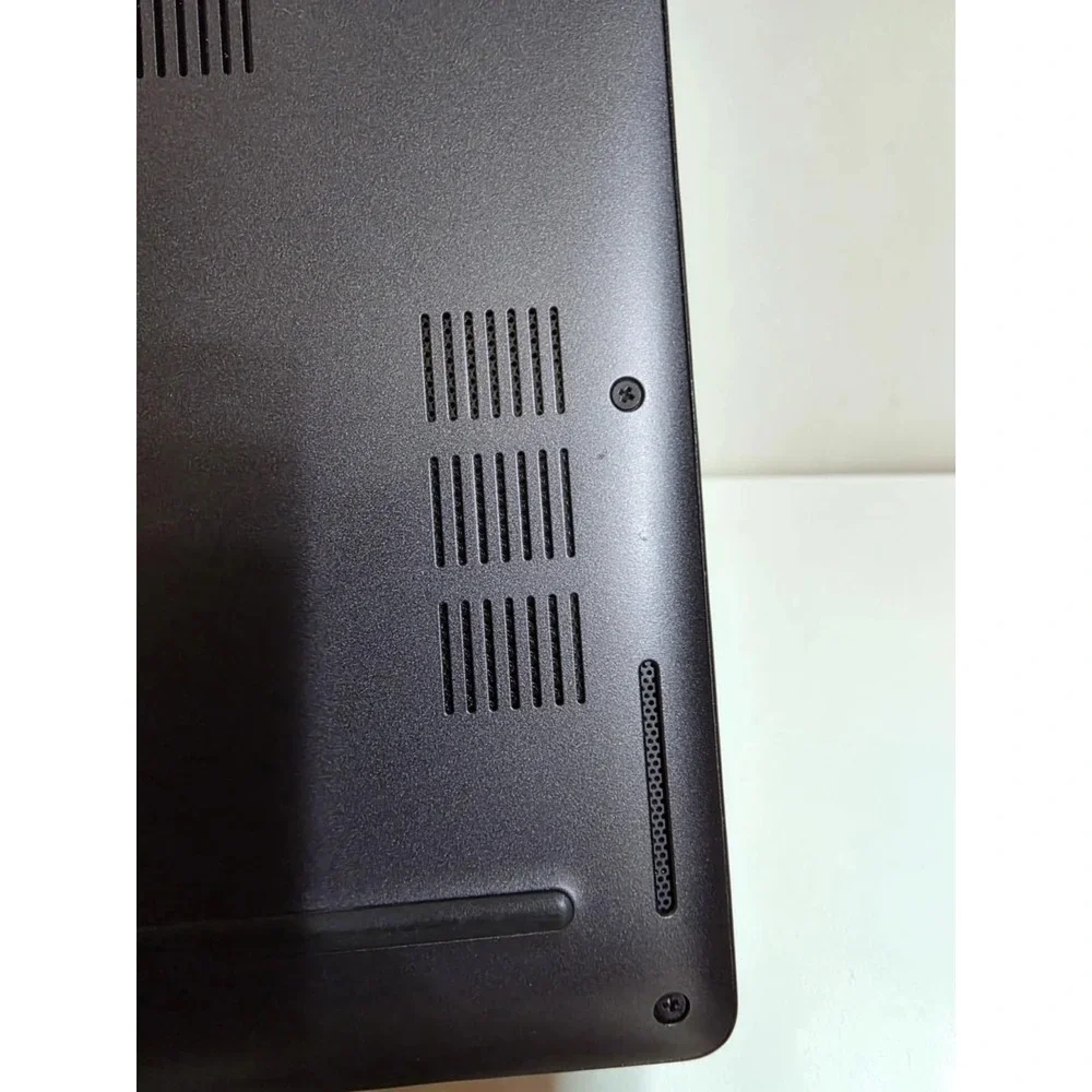 Dell Latitude 5300 2-in-1 Laptop i5-8365U 1.6GHz 16GB No OS/No SSD *See Details*